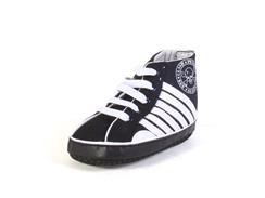 Kid's sneaker by Draven