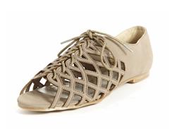 Ivy Cage Flat by Neuaura